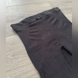 black on black detailed textured leggings yoga pants